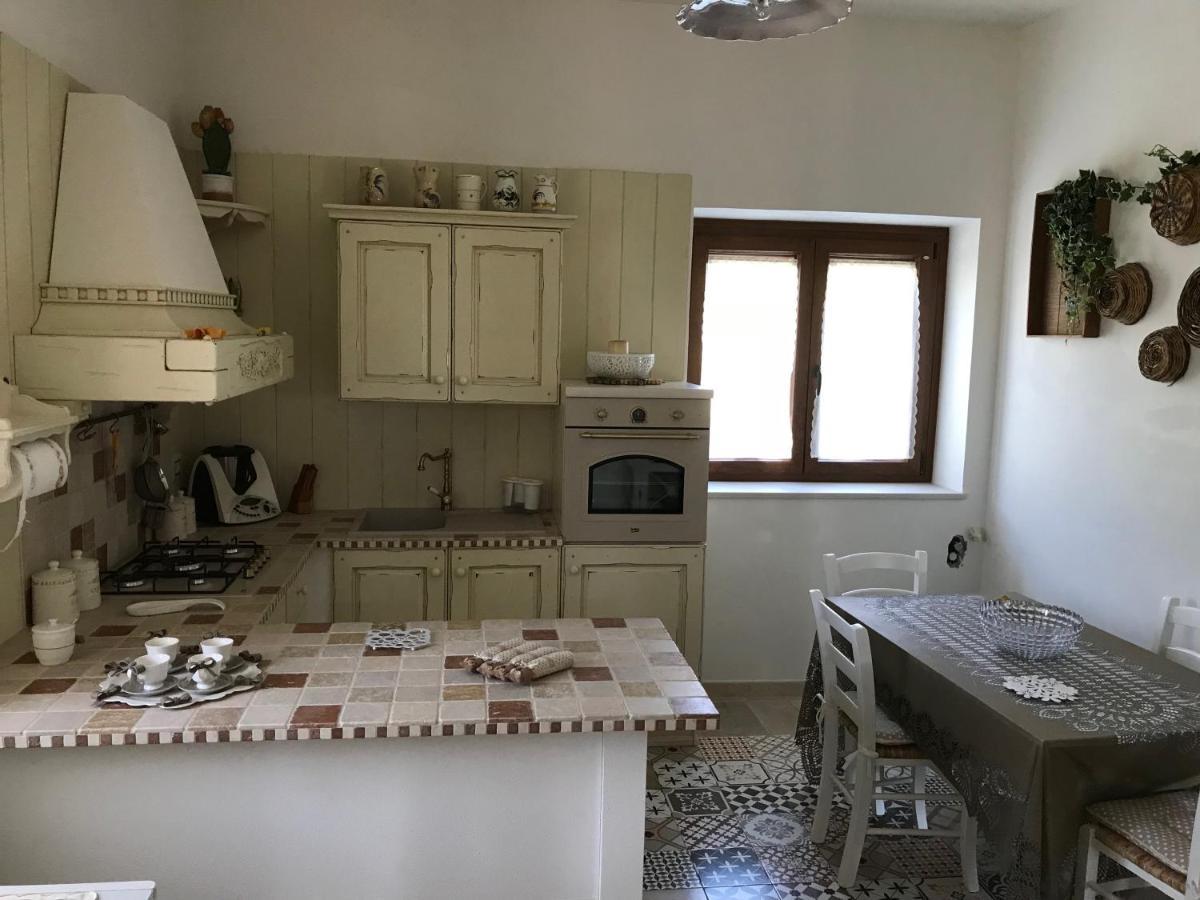 Hotel SCUDERIE DEL CAVALIERE delle GRAVINE Castellaneta Esterno foto